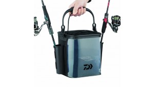 Daiwa D-Live Bucket Trasparente: Secchiello EVA con Portacanna